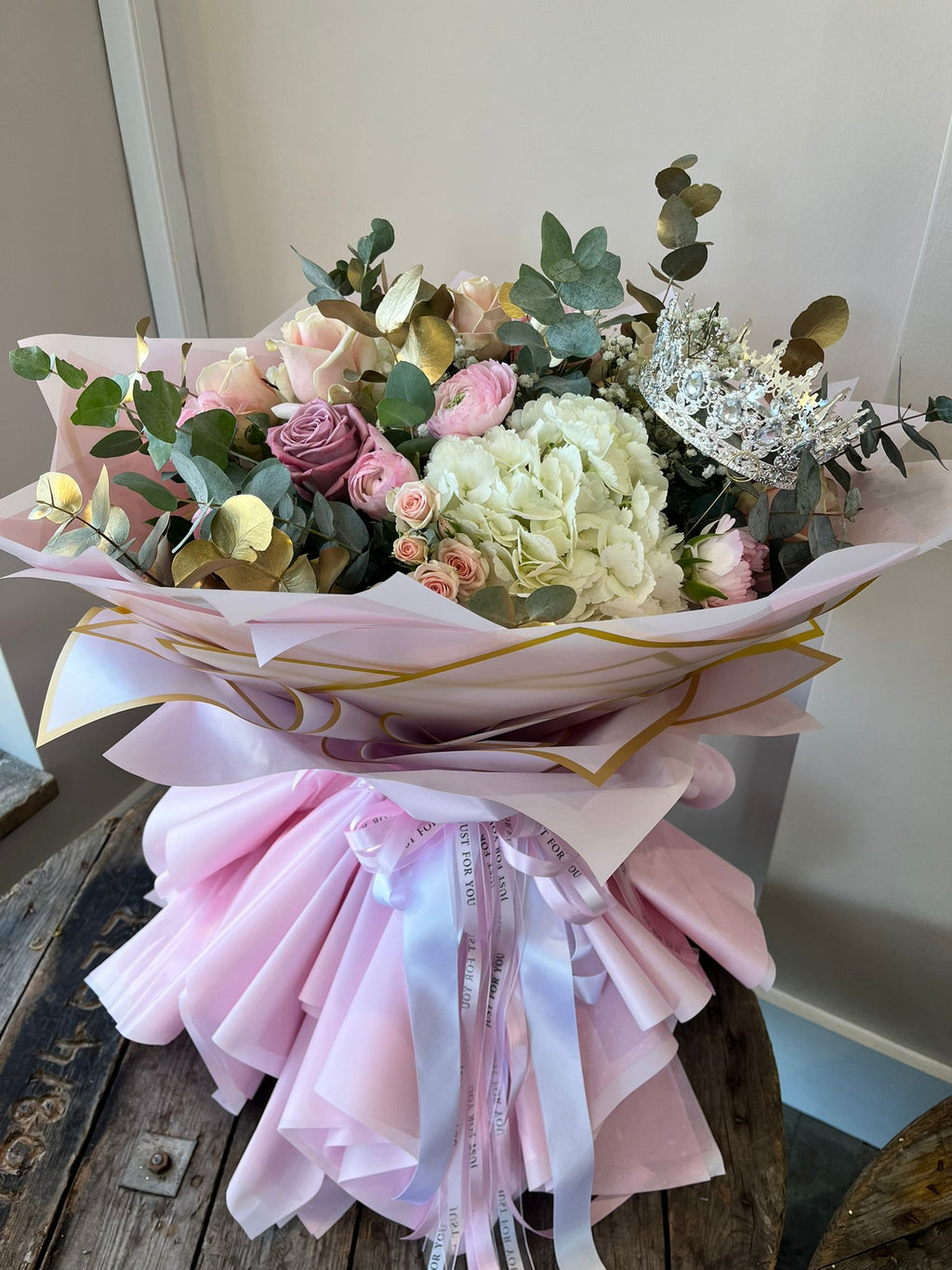 The Princess luxury bouquet by Hoddesdon Flowers
